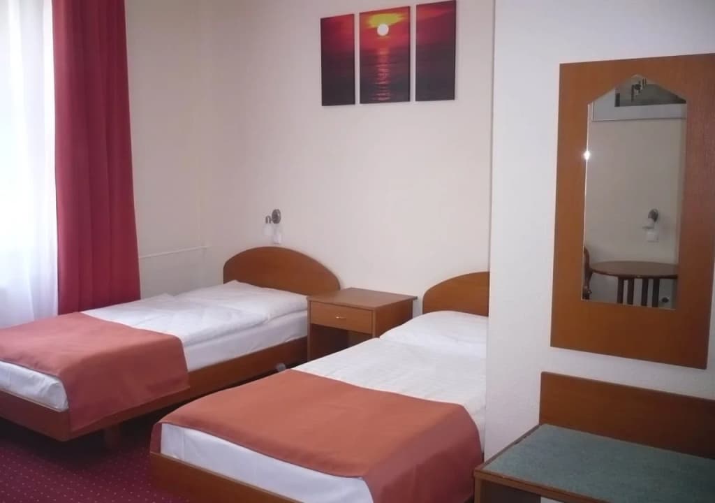 Hotel Ventura - photo 4