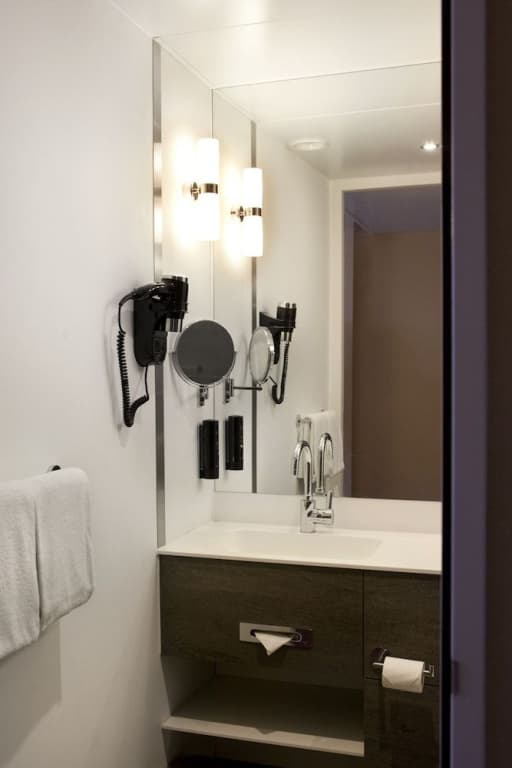Skotel Amsterdam, Hotelschool The Hague - photo 8