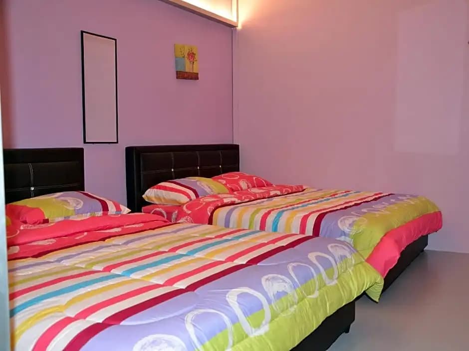 Cutie's Cottage Melaka - photo 4