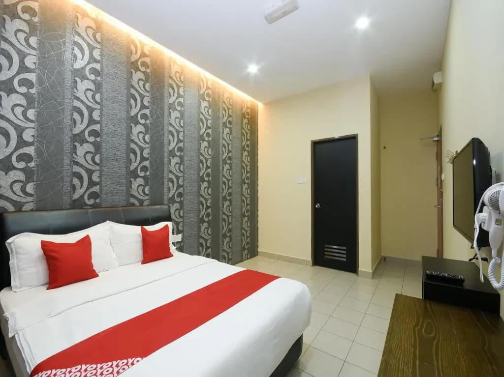 Hotel O Ys Inn - photo 3