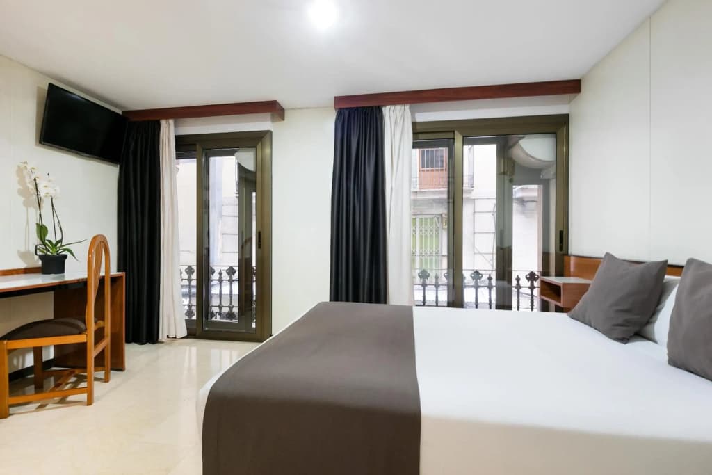 Hotel Condal - photo 6
