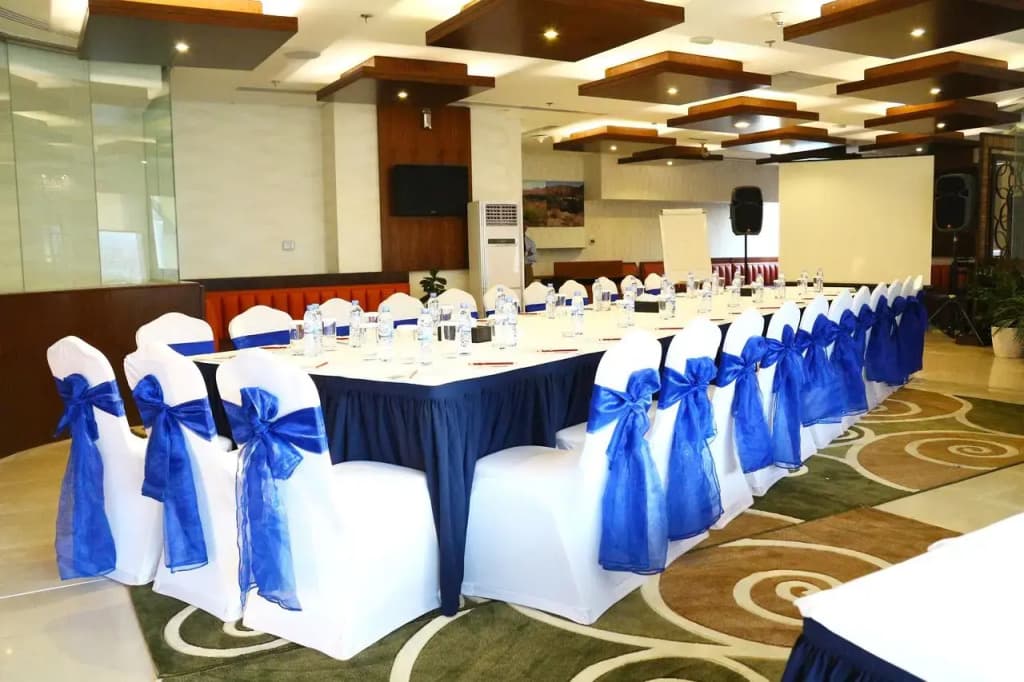 City Premiere Deluxe Hotel Apartments - photo 18