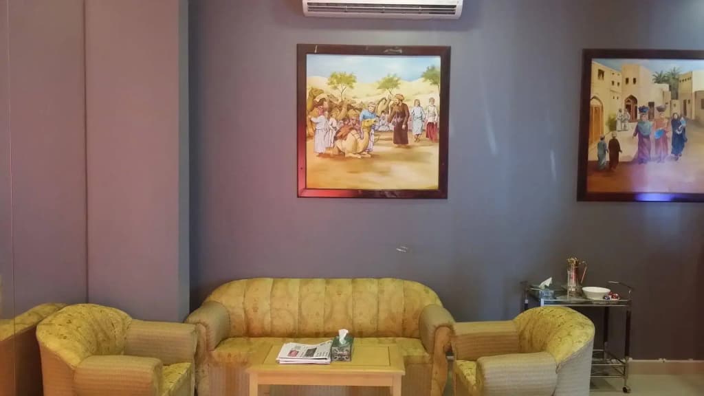 Savoy Inn Hotel - photo 10