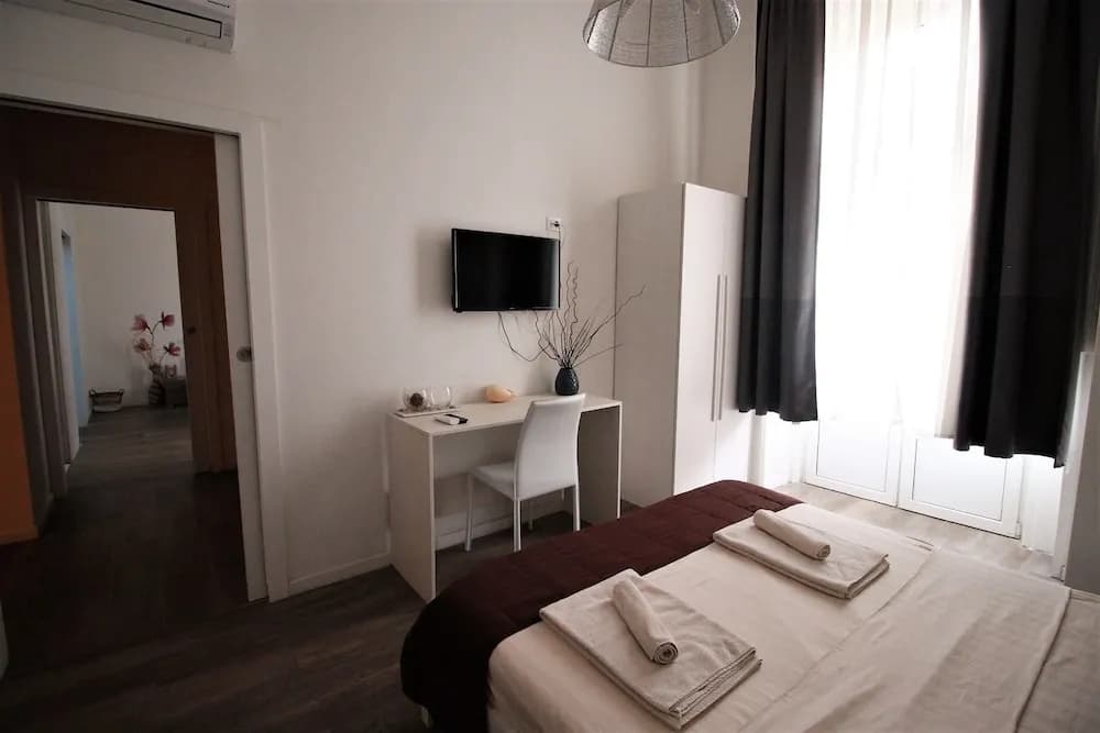 Budapest Easy Flat - Teresa Lux Apartment - photo 2