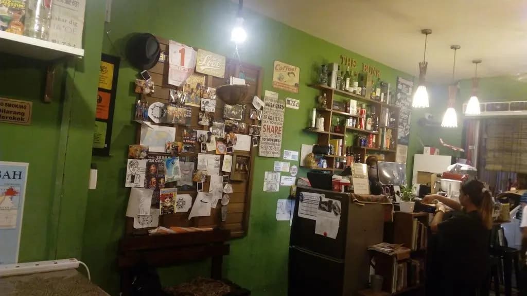 The Bunk - Hostel - photo 24