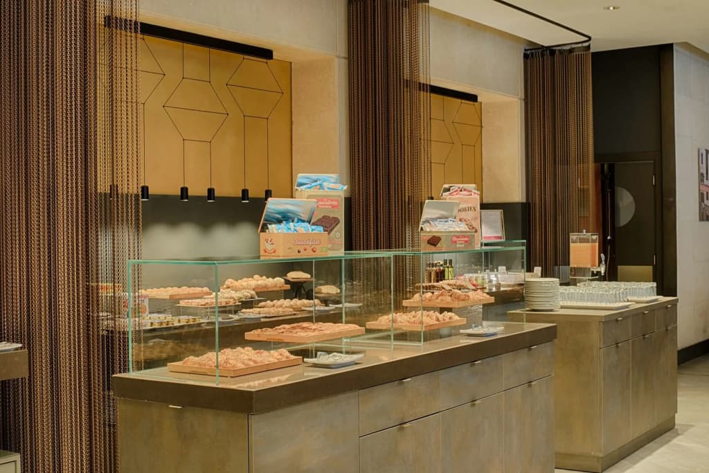 NH Collection Roma Centro - photo 12
