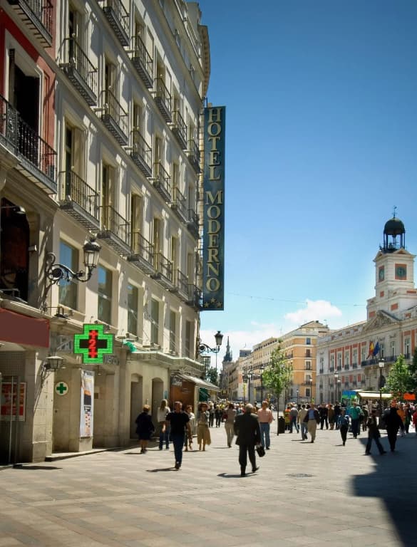 Hotel Moderno Puerta del Sol - photo 28