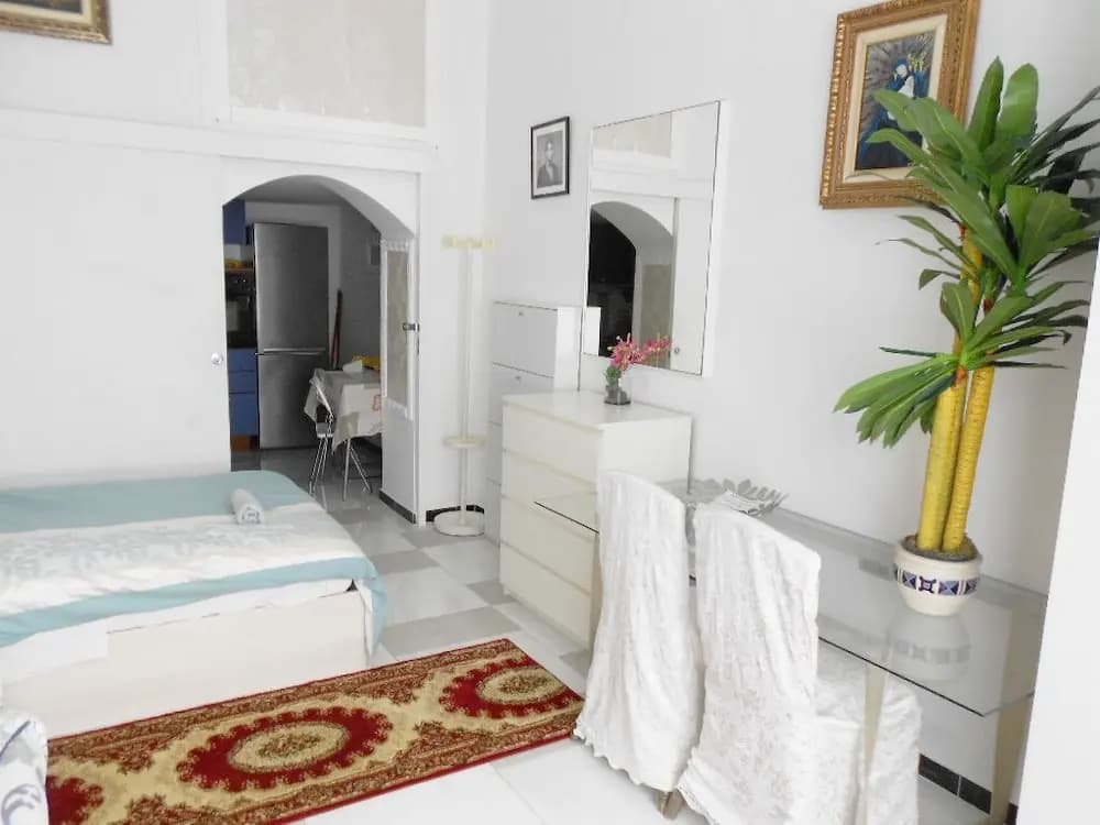 Private Room Noble in Shared Apartment - photo 9