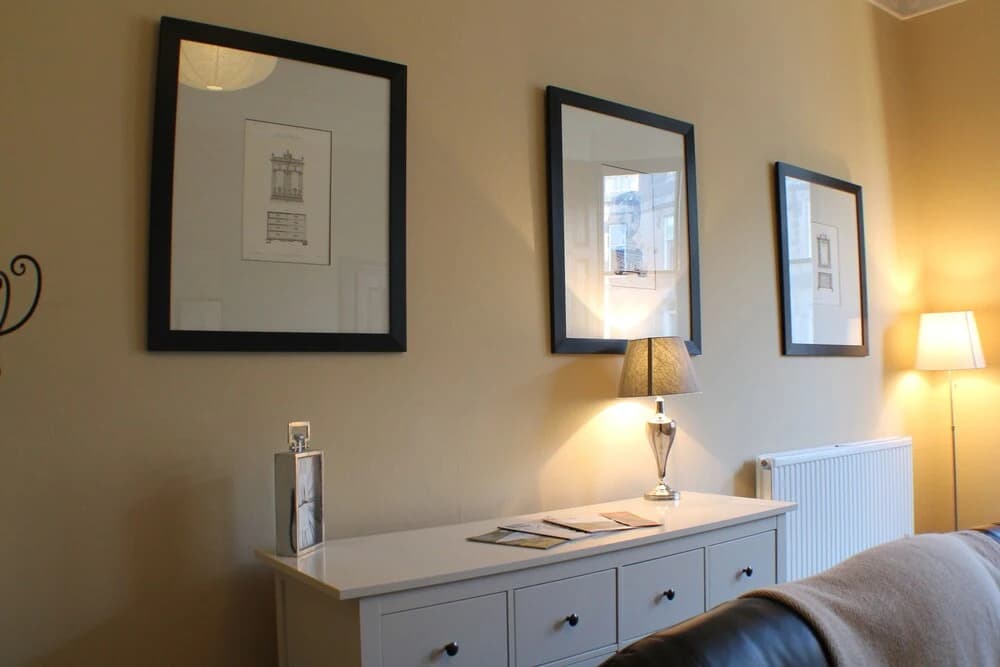Spacious West End Townhouse - photo 5