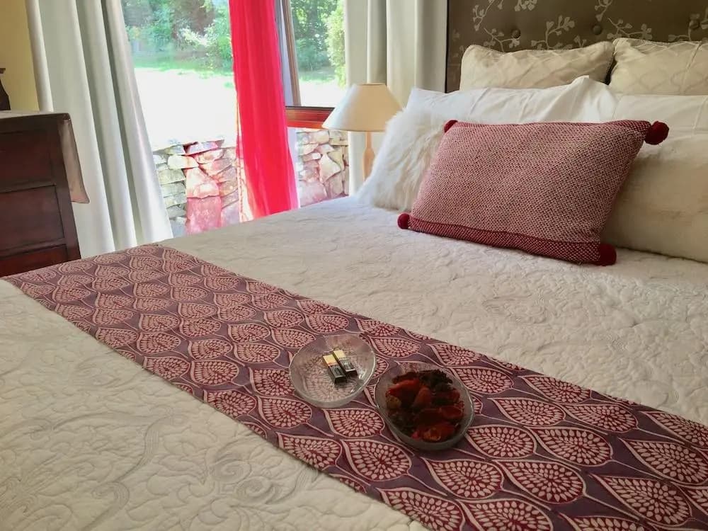 Crimson Villa - photo 2