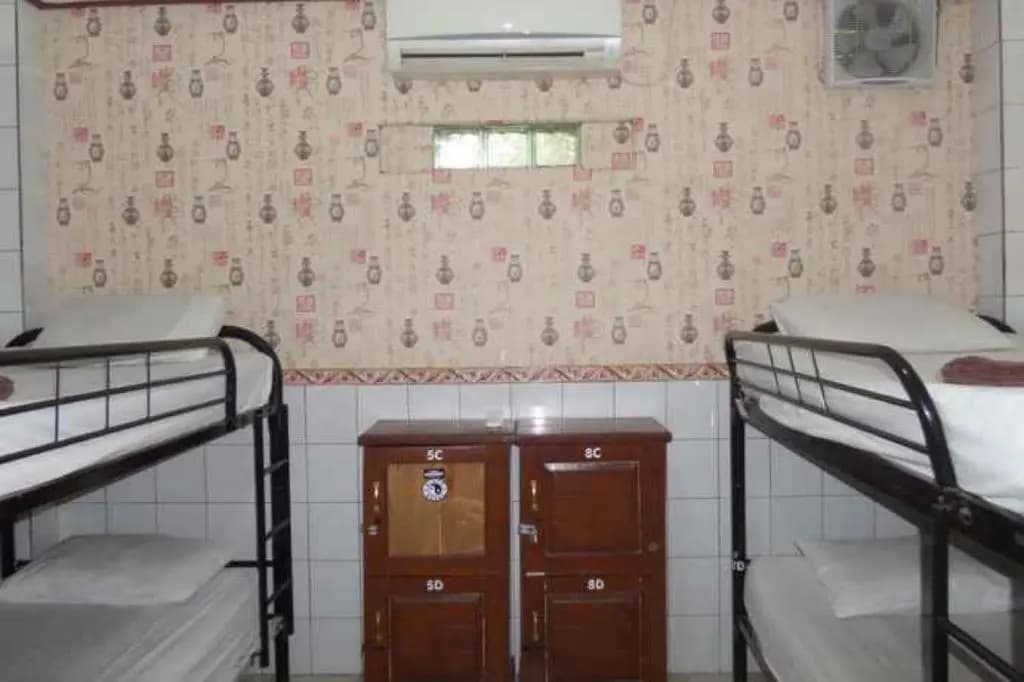 Gong Corner Guesthouse - photo 13