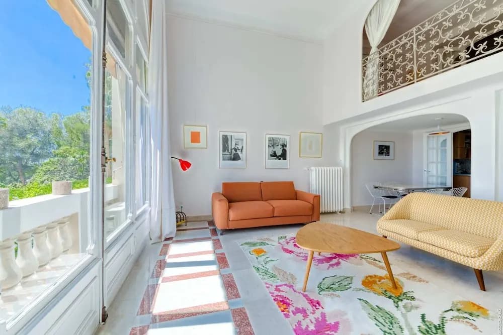 Stylish Apartement In Historical Residence - photo 2