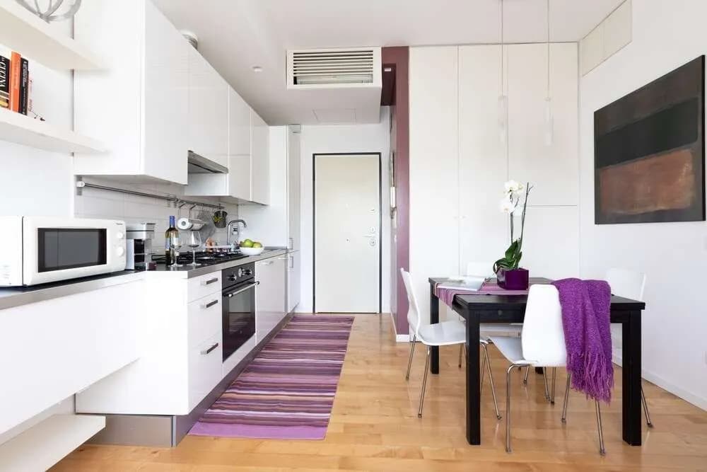 Lambertone Suburban House - photo 12