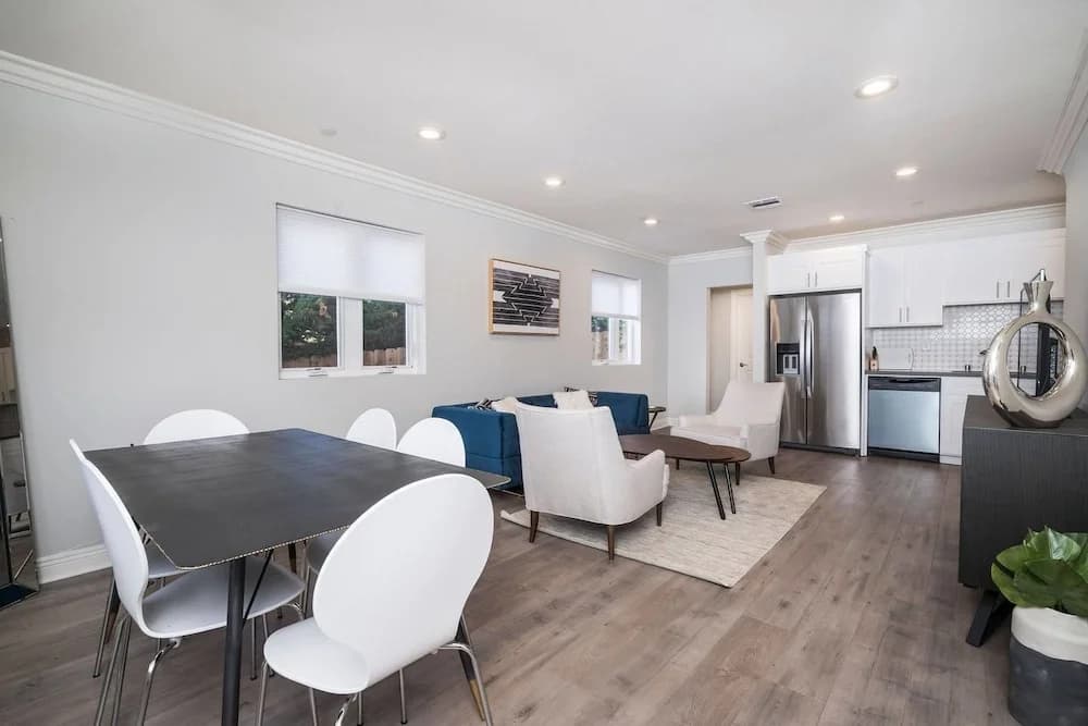 Brand NEW Luxury Modern 3bdr Townhome In Silver Lake - photo 12