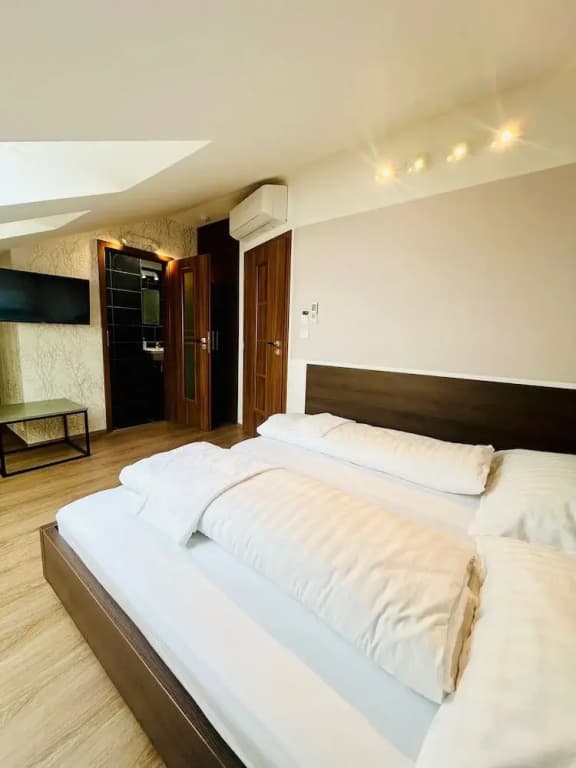 Villa many rooms with Free Parking - photo 2