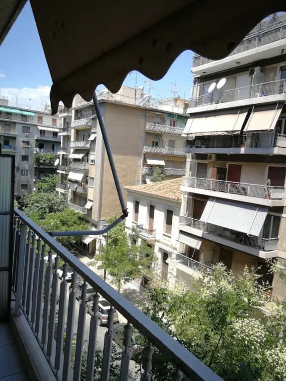 Captivating 1-bed Apartment in Athens - photo 10