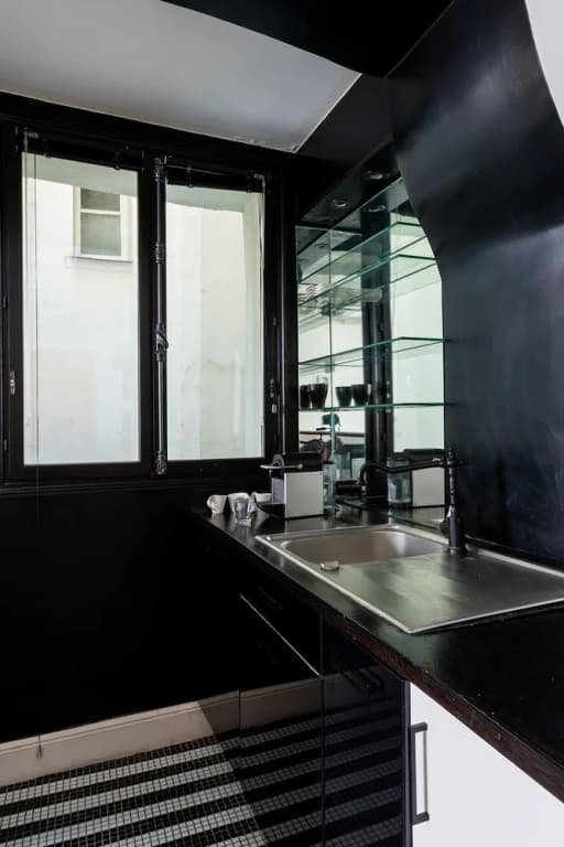 Bauhaus Magic in the Marais - photo 11