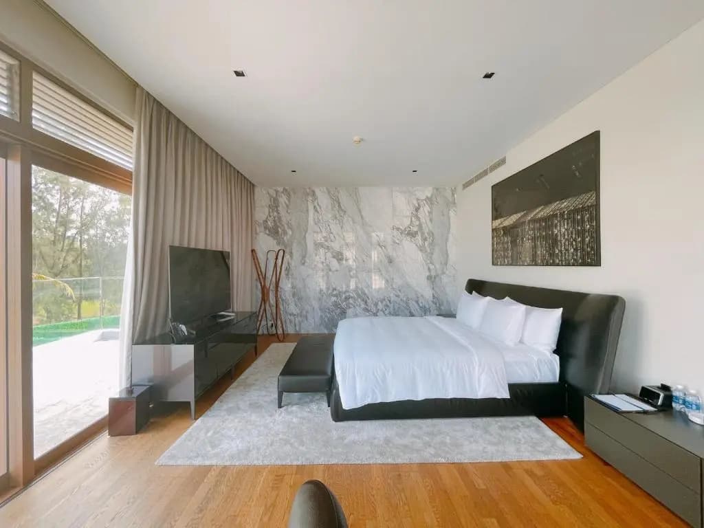 Deluxe villa along the beach - photo 3