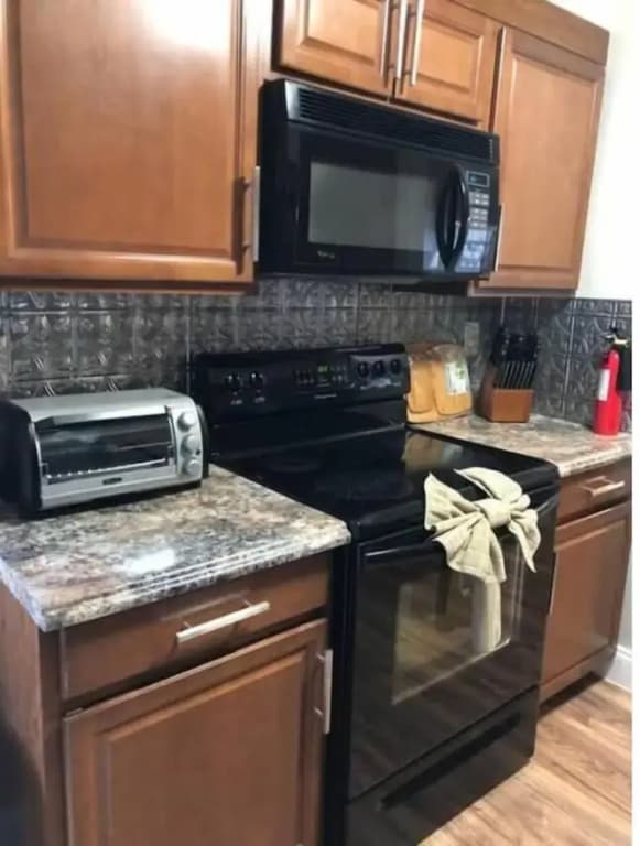 6150 Sandcrest · New! Walk to Universal. Sleep 9. Near Disney - photo 25