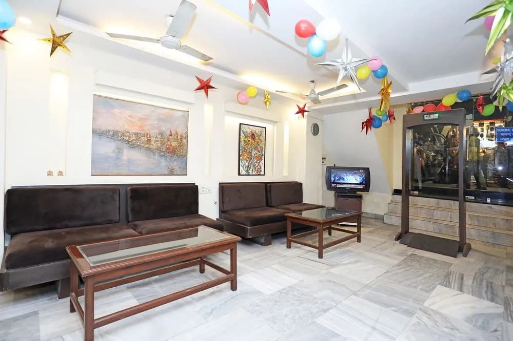 OYO 10750 Hotel Vivek - photo 11