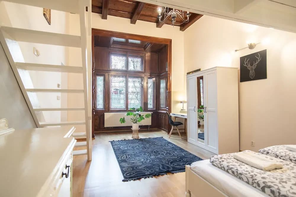 Lovely Apartment on Mala Strana just 10 mins walk to scenic places - photo 2