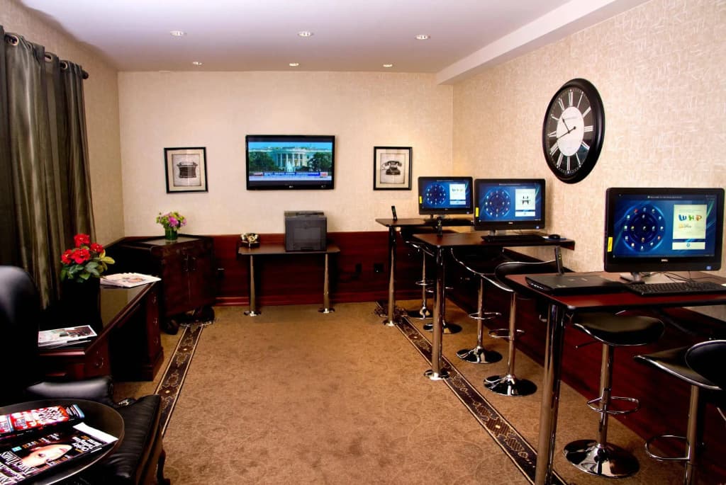 Excelsior Hotel - photo 16