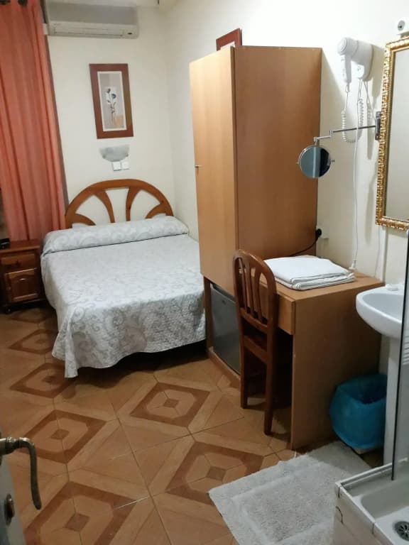 Hostal Fuentesol - photo 14