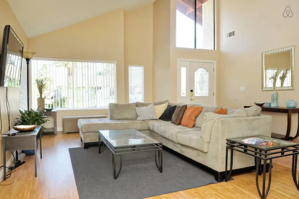 Luxury 4br 8min to Las Vegas Strip - photo 4
