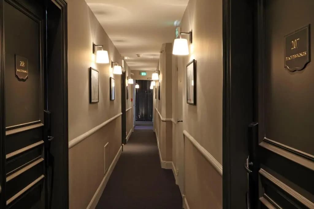 New Hotel Roblin - photo 14