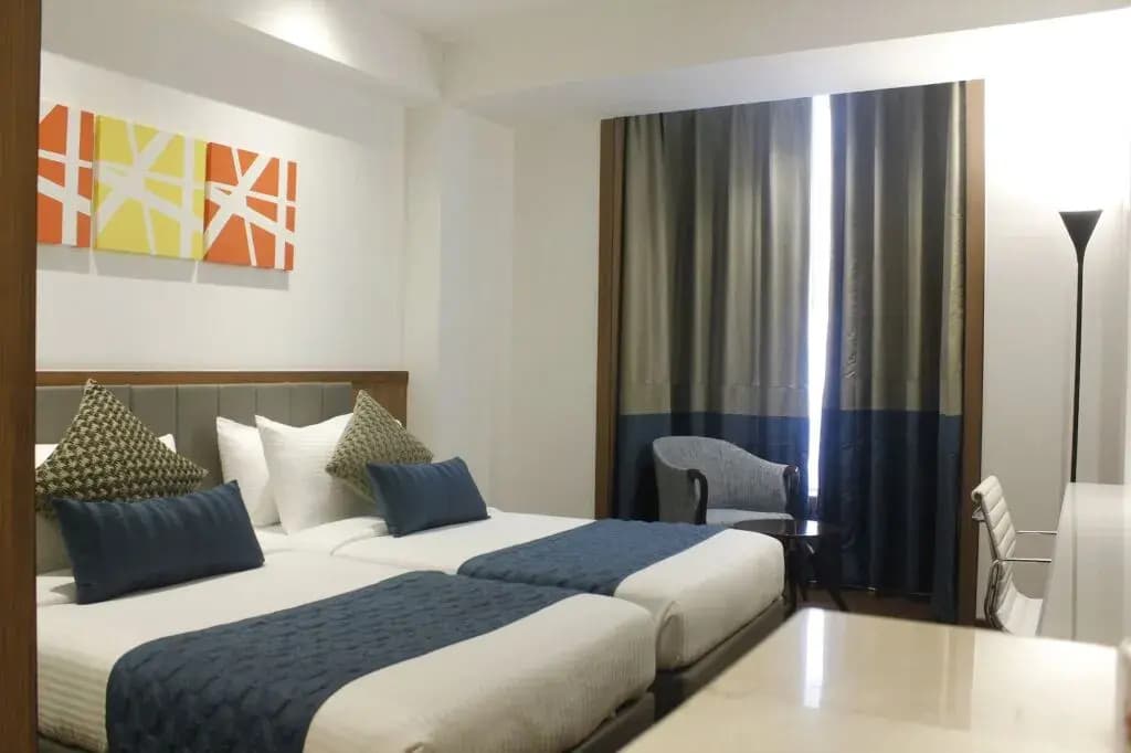 Hotel Swati Deluxe - photo 4