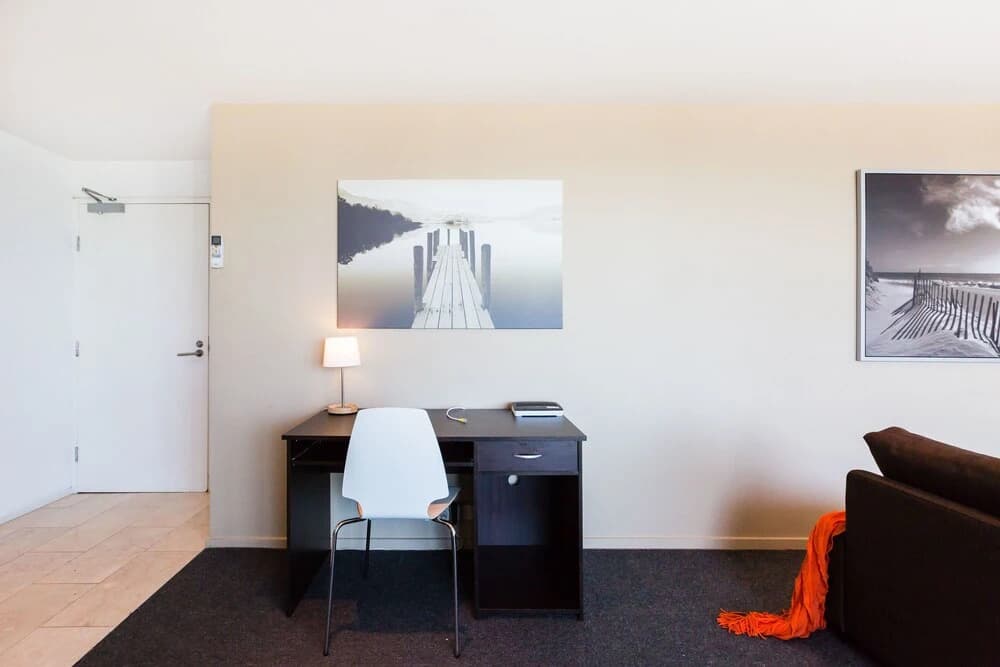 RIVER, 1BDR Melbourne Apartment - photo 5