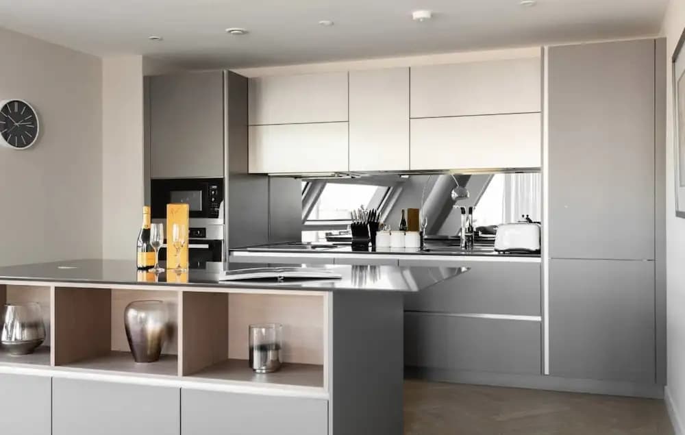 36th Floor Semi Penthouse - photo 17