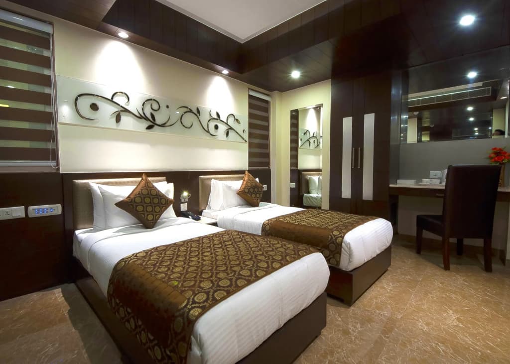 Hotel Golden Grand - photo 5