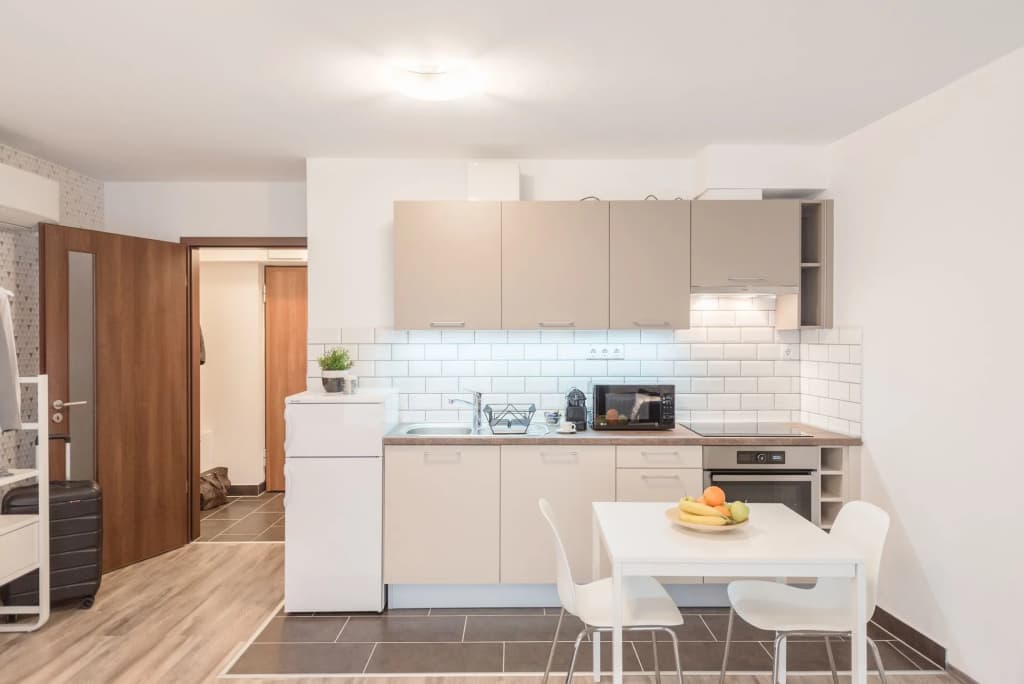 Oasis Apartments at Broadway Residence - photo 18