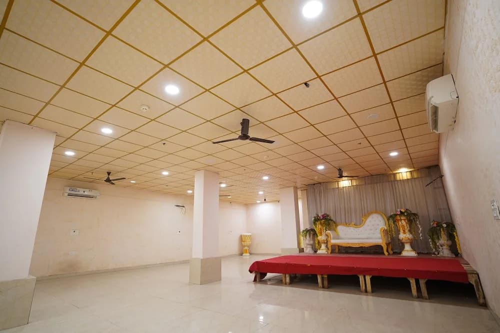 Hotel Lyf Corporate Suites - Peera Garhi - photo 2