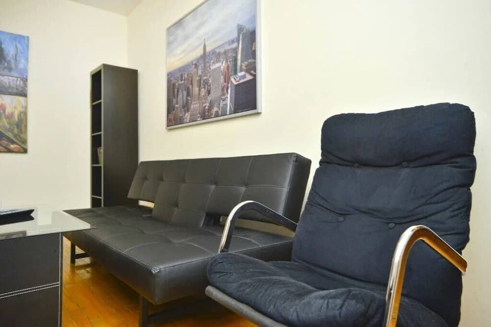Fancy 2 BR on Upper East Side - main photo