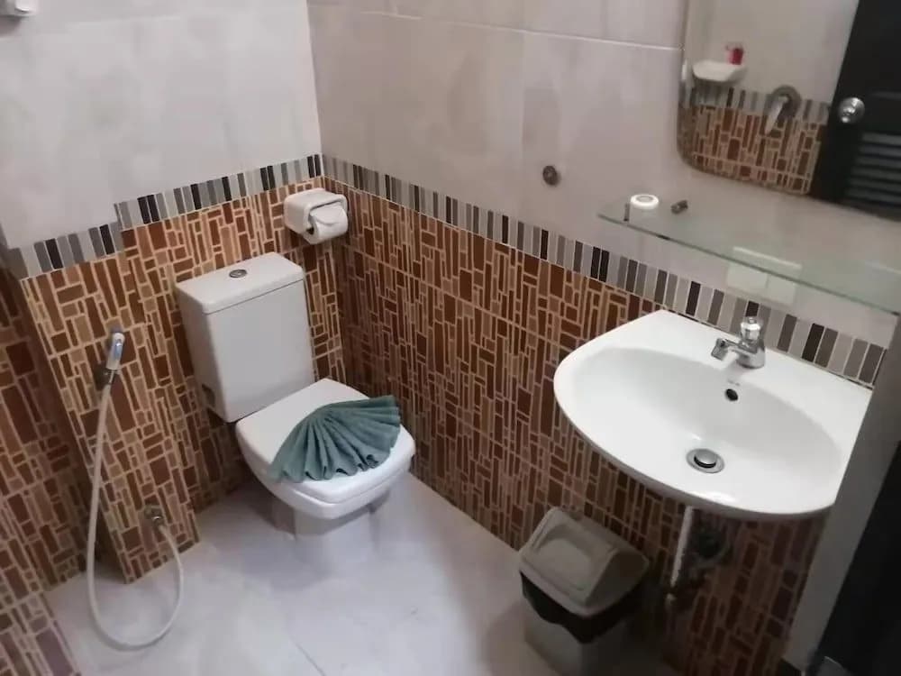 Qhkl Hotel - photo 6