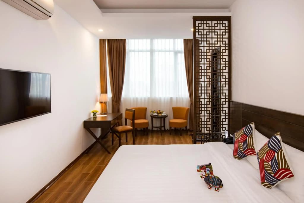 Thang Long Espana Hotel - photo 1