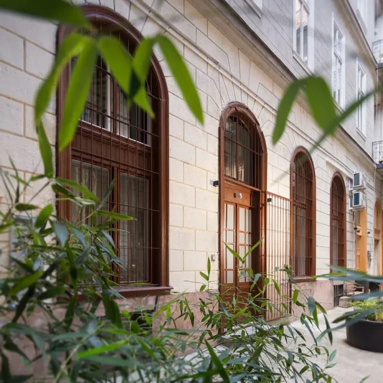 Suites 13 Budapest - photo 38