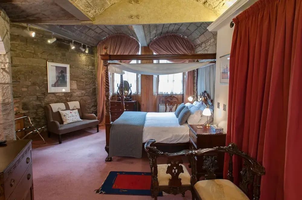 Royal Mile Apartments - photo 33
