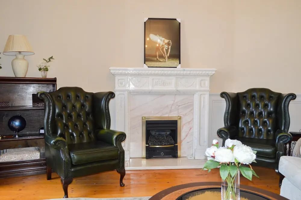 2 Bedroom Flat in Central Edinburgh - main photo