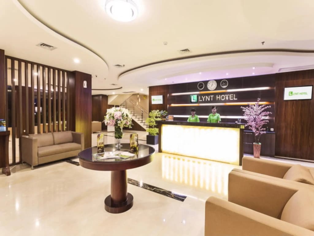 Lynt Hotel Jakarta - photo 2