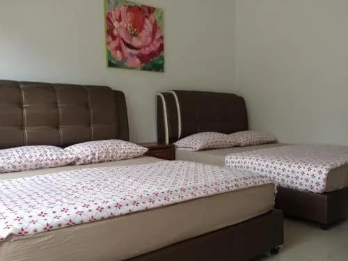 Selesa Hillhomes Cosy House - photo 17