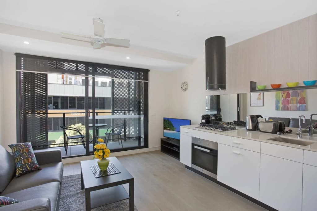 St Kilda Holiday Apartments - photo 16