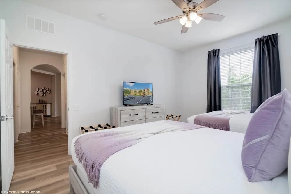 Spacious and Lovely 3BD Unit With Balcony, Close to the Convention Center #3vc309 - photo 5