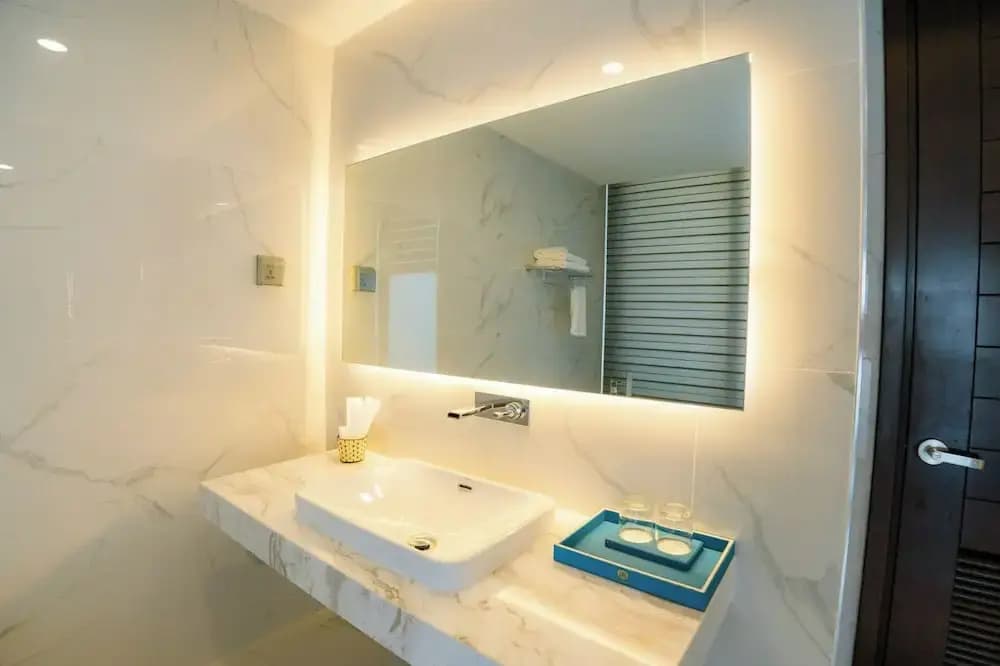Gold Riverside Apartment & Villa - photo 8