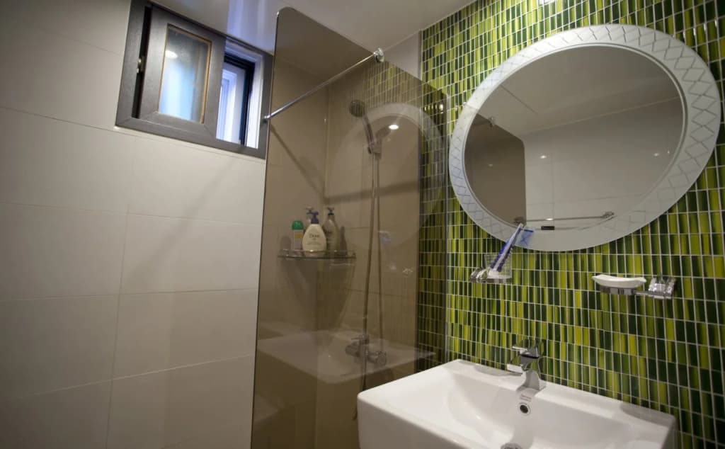 MW Hotel - photo 8