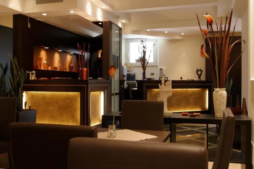 Hotel Latinum - photo 28