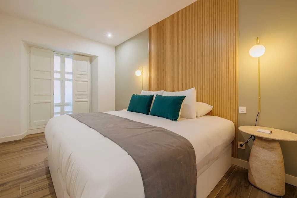 w Comfy 2BR w Great Terrace in Chueca - photo 1
