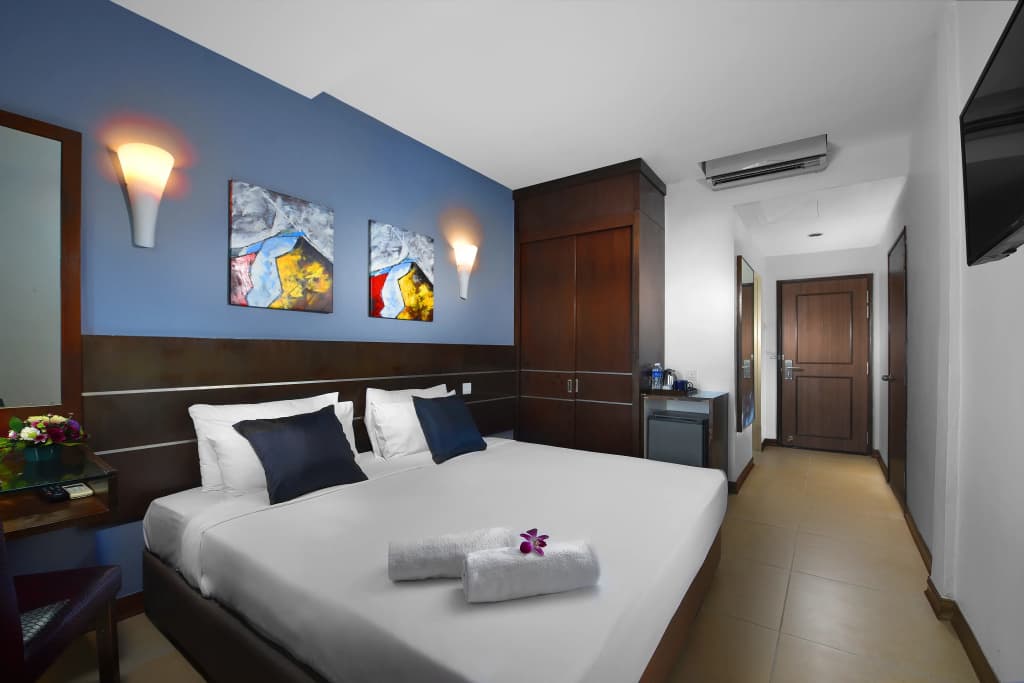 Bella Vista Waterfront Resort - photo 4